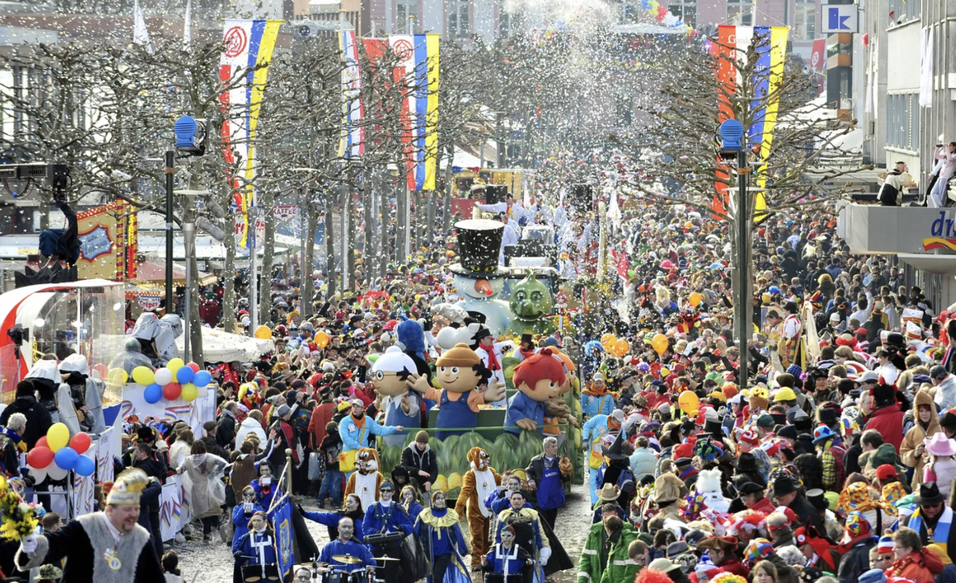 Karnevalsparade where people celebrate on the streets. (Source: Britannica) 