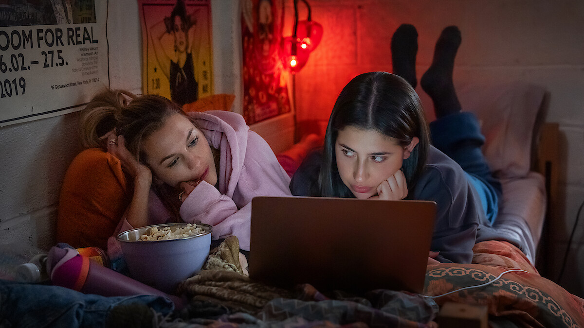 Chloe East as Celeste and Sadie Sandler as Devon in “Roomates.” 
