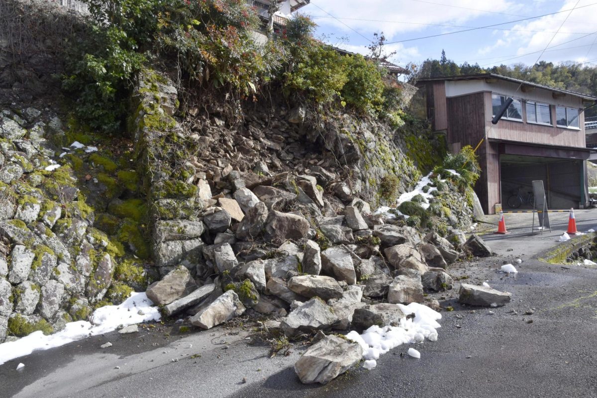 The aftermath of 6.6 earthquake in japan (Source: Reuters)